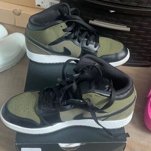 Air jordan size 6 kid